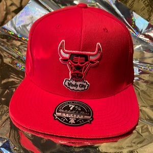 Chicago bulls first championship baseball cap fitted
